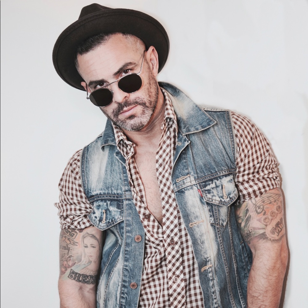 Meet your Posher, Marco